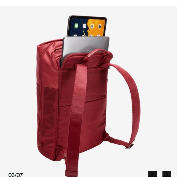 Thule Spira Backpack in Rio Red - Picture 3 of 10